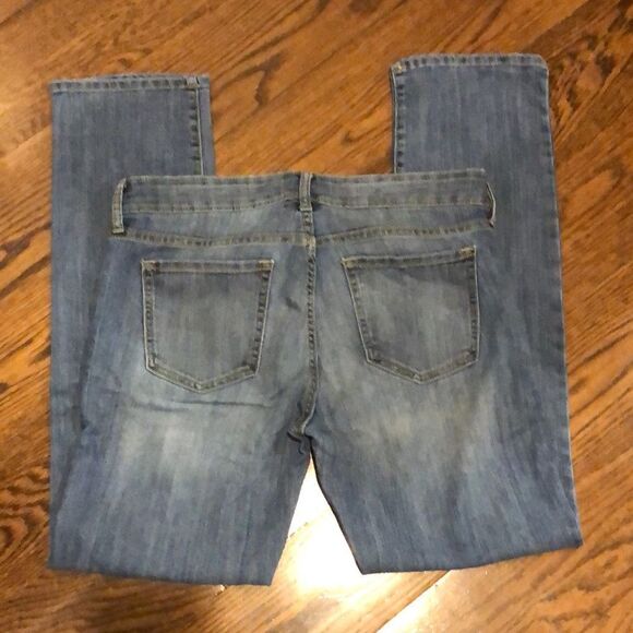 GAP Women’s Medium - Light Wash REAL STRAIGHT Denim Low Rise Jeans Sz 8/29 - Picture 2 of 8